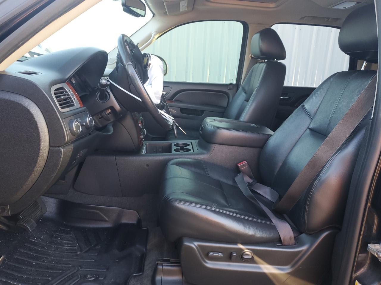 2010 Chevrolet Tahoe K1500 Lt VIN: 1GNUKBE04AR195699 Lot: 82849543