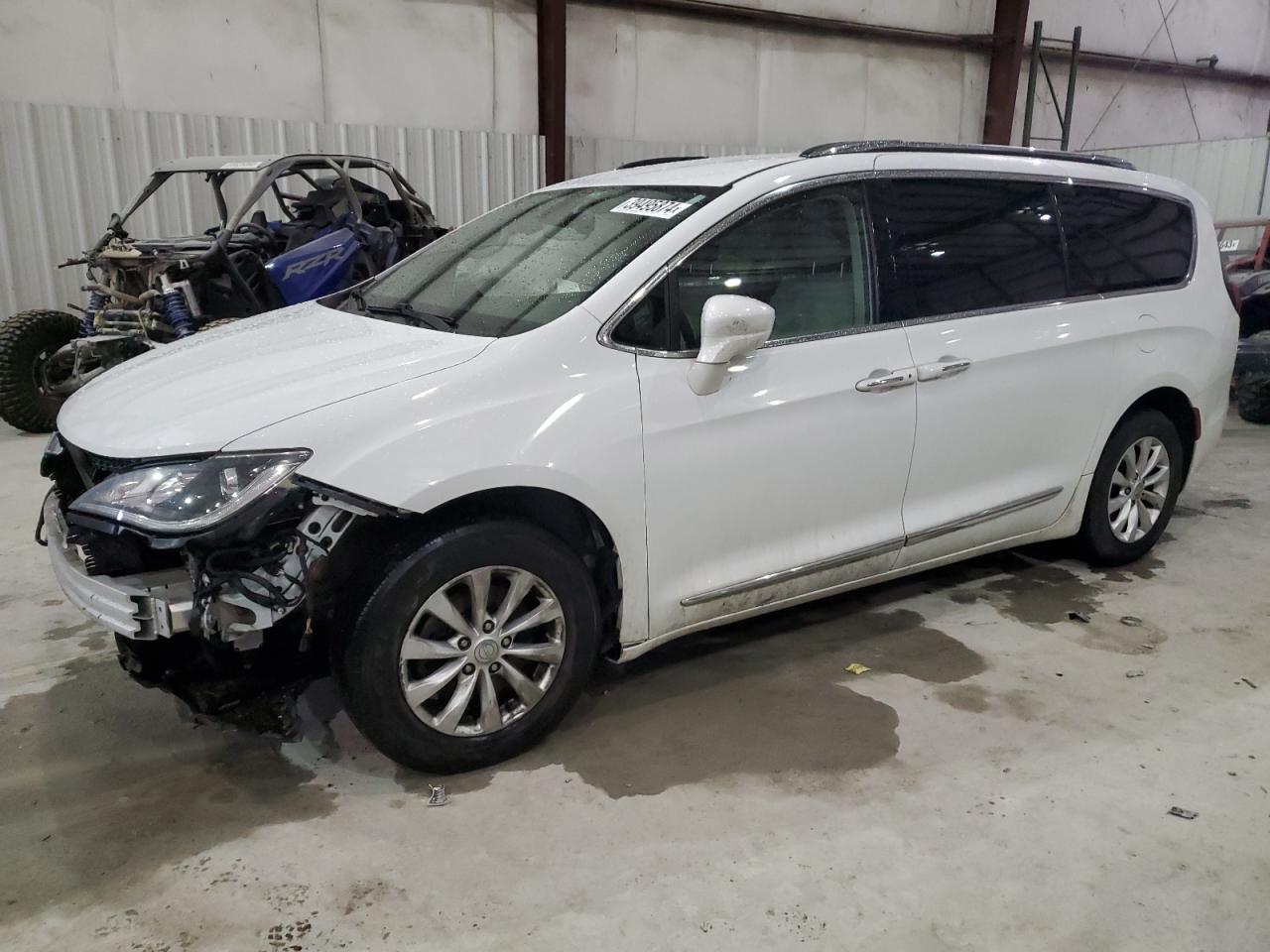 2019 Chrysler Pacifica Touring L VIN: 2C4RC1BG1KR555157 Lot: 39495874