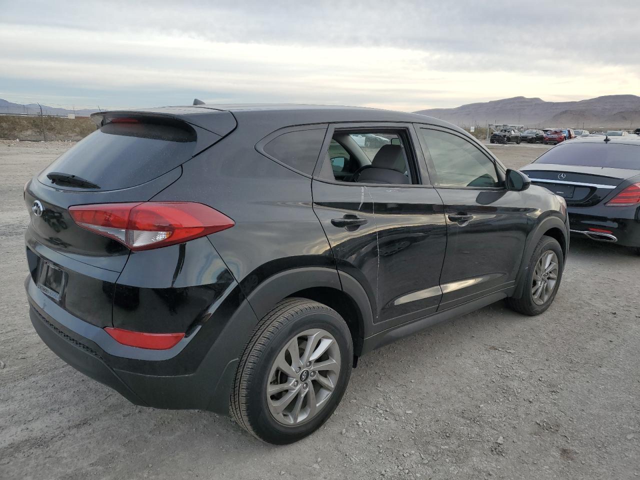 2018 Hyundai Tucson Se VIN: KM8J23A47JU682155 Lot: 81330173