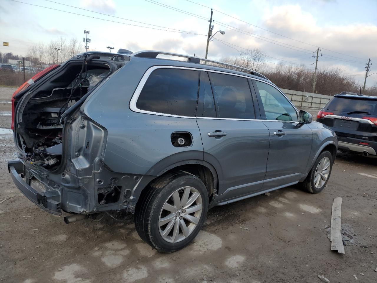 YV4A22PK0J1329212 2018 Volvo Xc90 T6