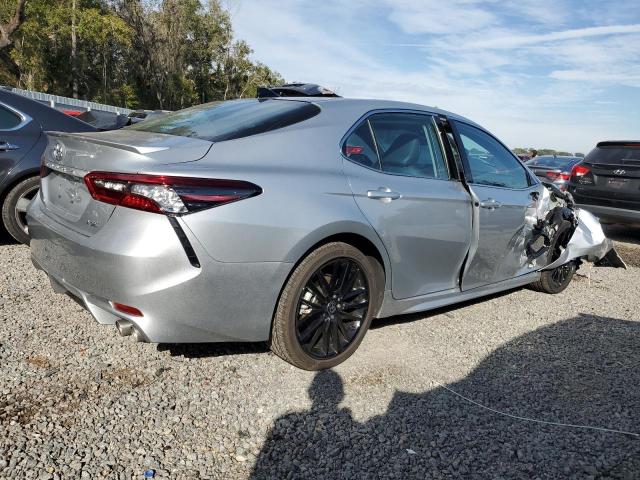  TOYOTA CAMRY 2023 Srebrny