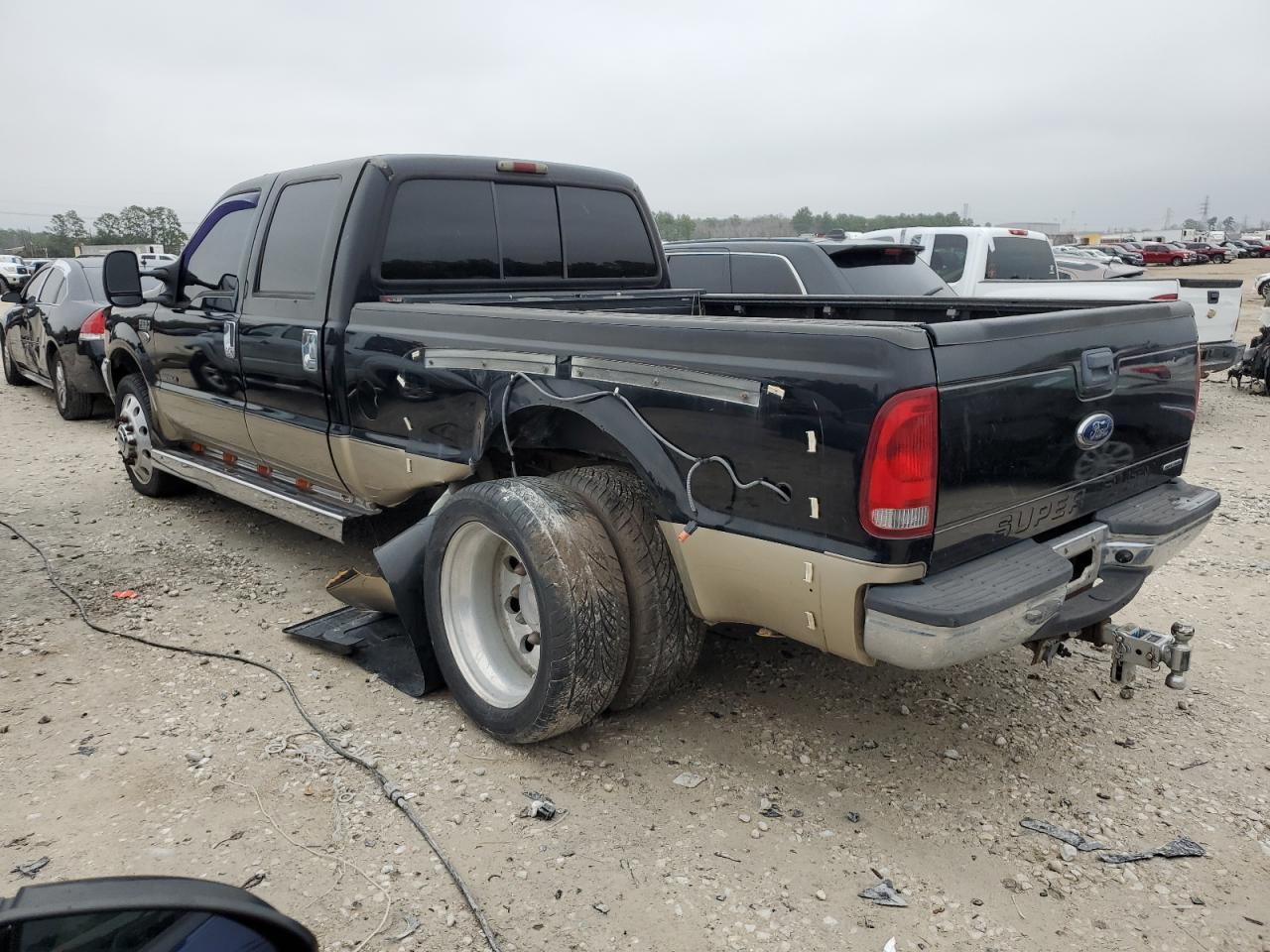 2001 Ford F350 - Image 2