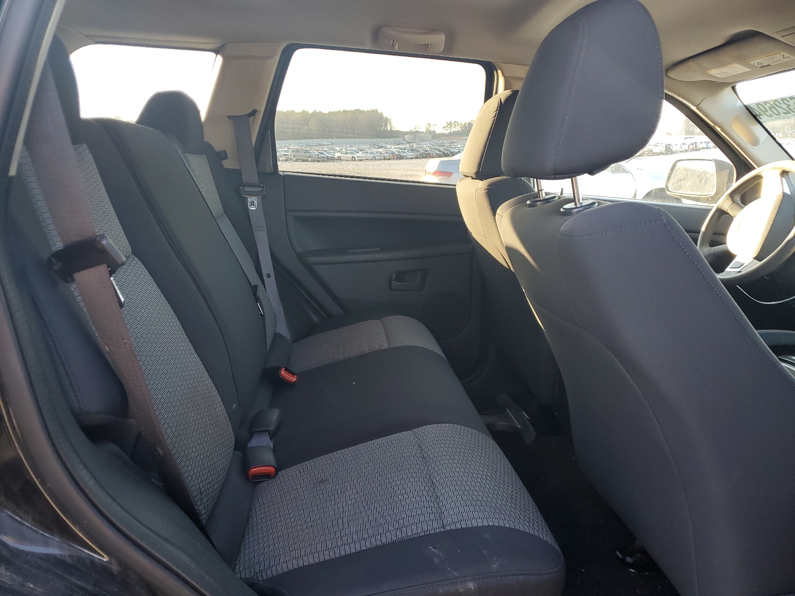 1J8GS48K98C113535 2008 Jeep Grand Cherokee Laredo