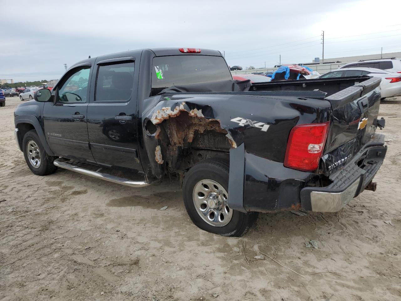 2012 Chevrolet Silverado - Image 2
