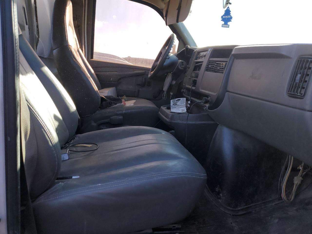 2007 Chevrolet Express G1500 VIN: 1GCFG15X771193110 Lot: 39120884