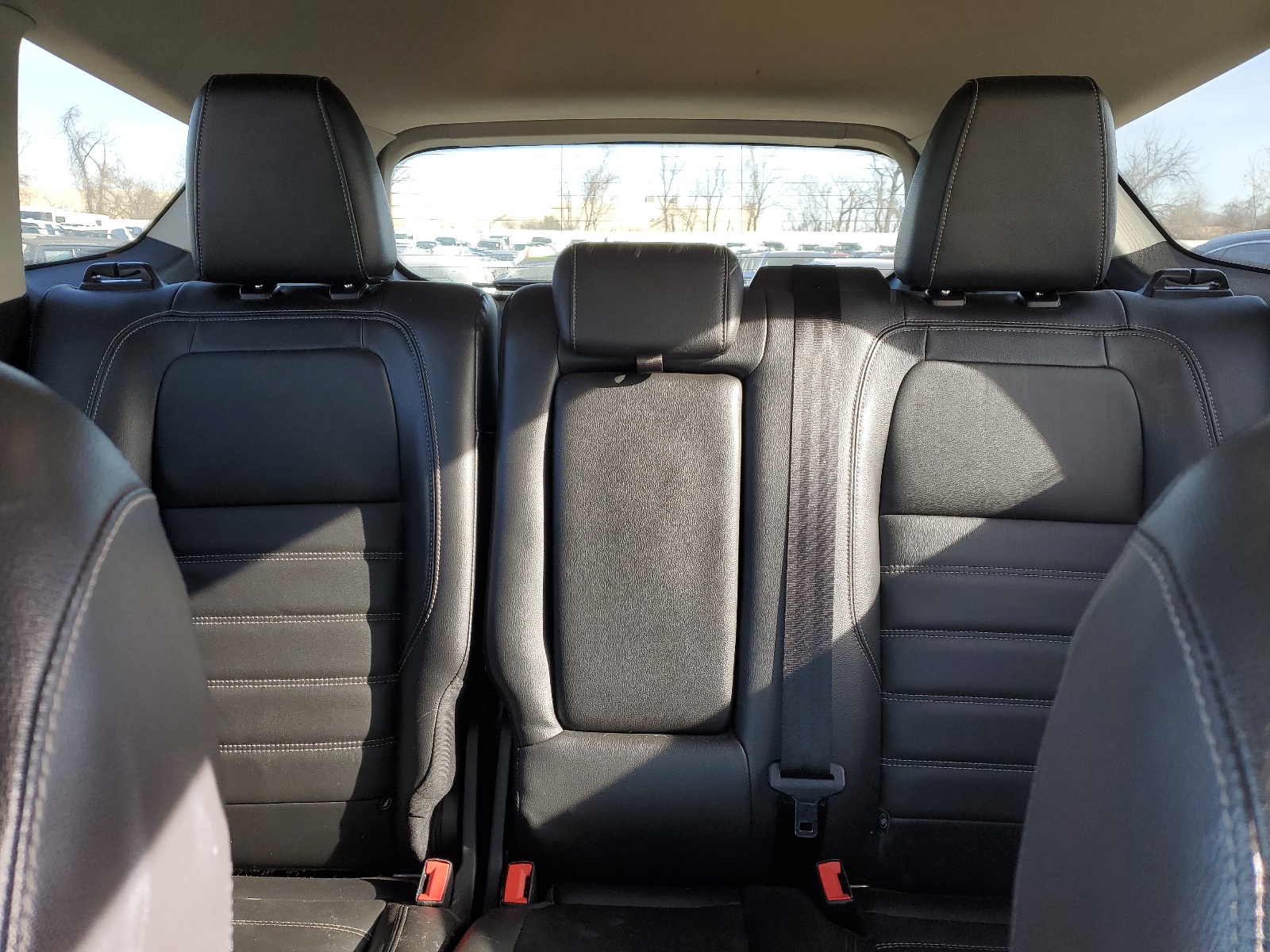 1FMCU0JD1HUC34277 2017 Ford Escape Titanium