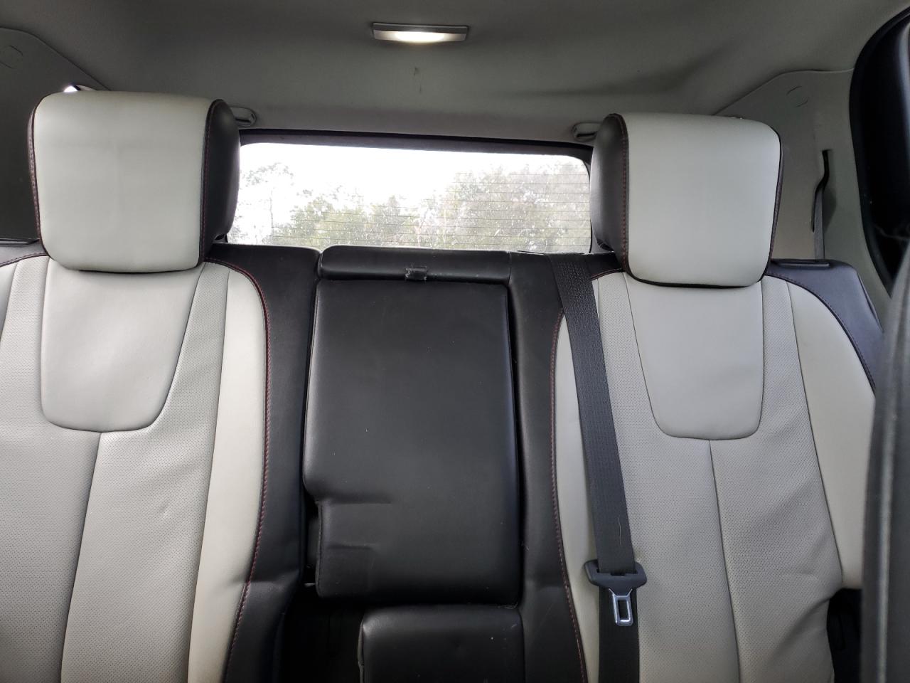 2010 GMC Terrain - Image 10