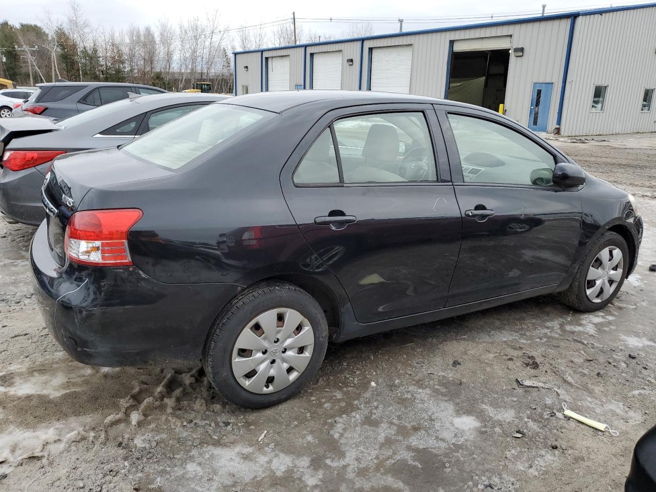 2011 Toyota Yaris VIN: JTDBT4K37B4081119 Lot: 64198924