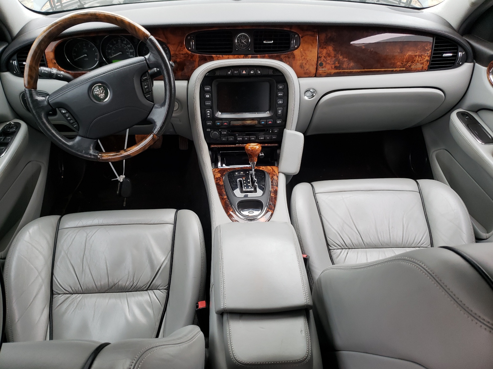 SAJEA74C84SG12137 2004 Jaguar Vandenplas