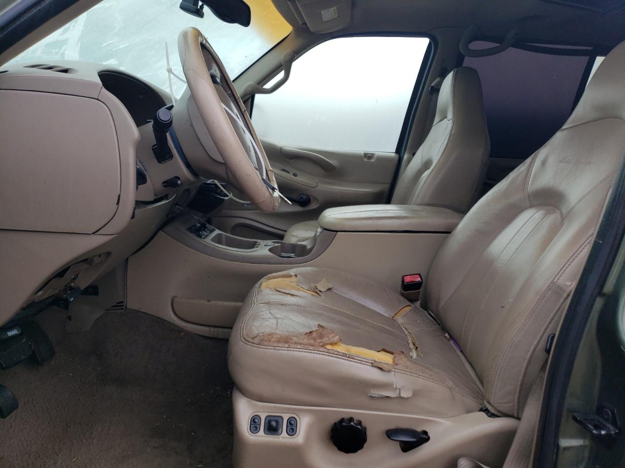 2001 Ford Expedition - Image 7