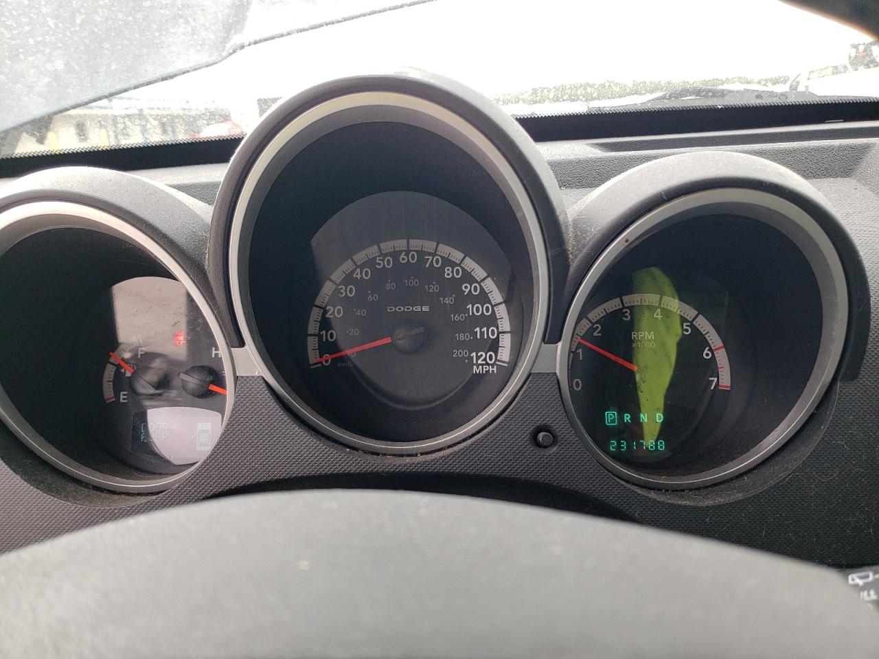2008 Dodge Nitro - Image 9