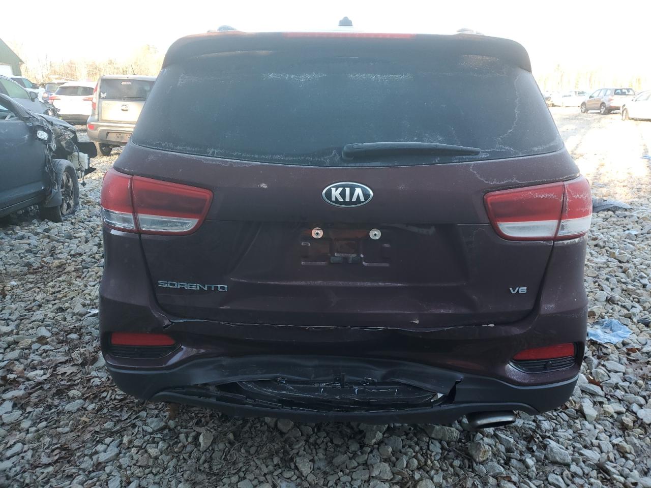 5XYPGDA50KG588376 2019 Kia Sorento Lx