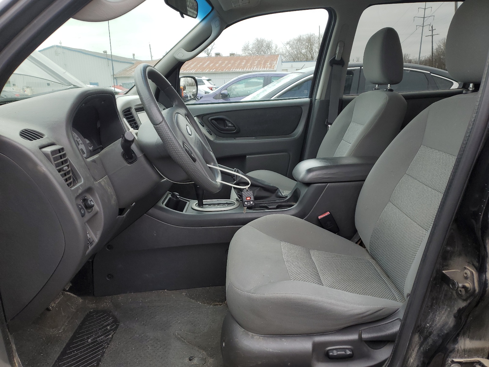 1FMYU93175KD53293 2005 Ford Escape Xlt