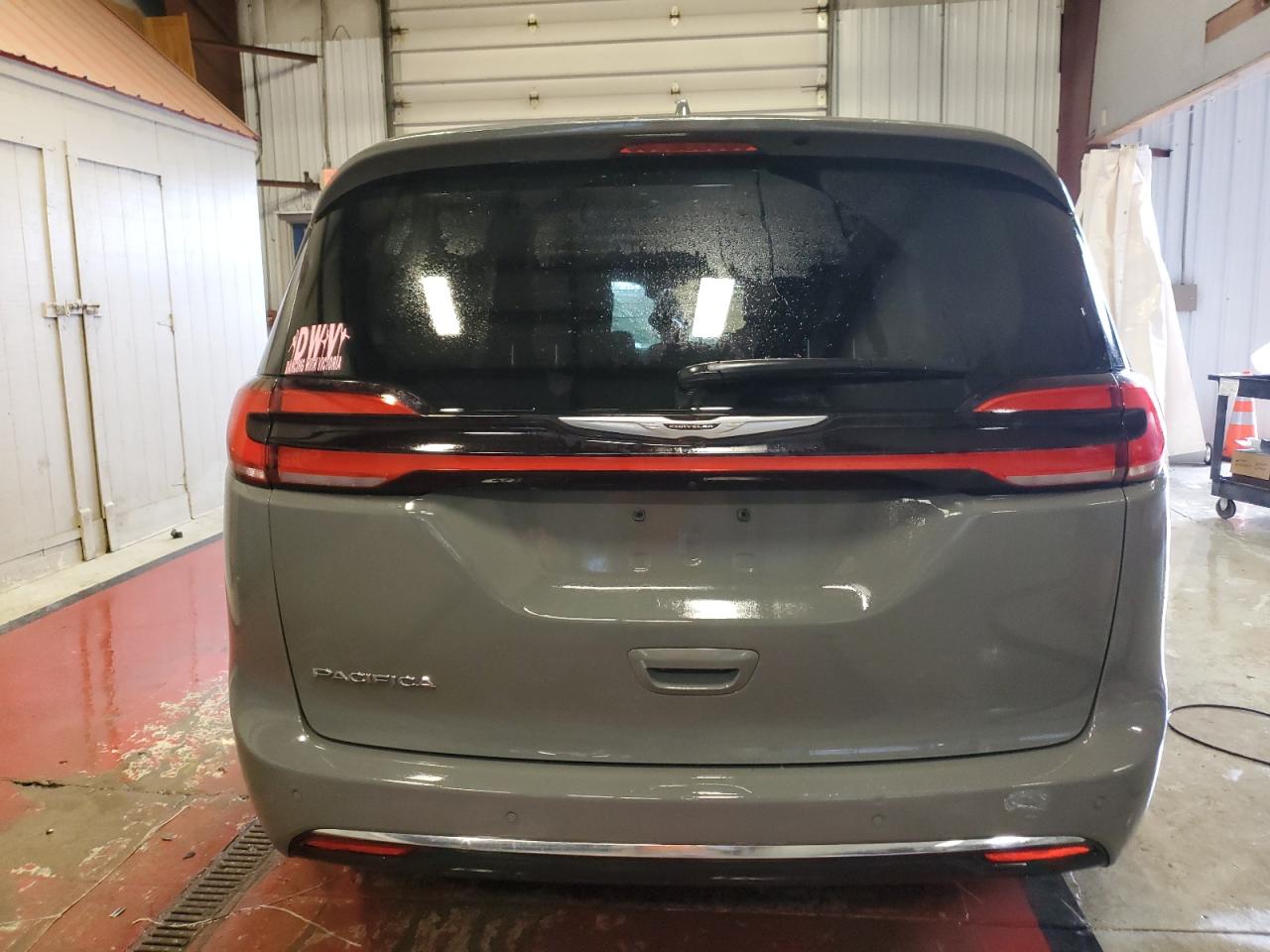 2021 Chrysler Pacifica Touring L VIN: 2C4RC1BG1MR607048 Lot: 40107375