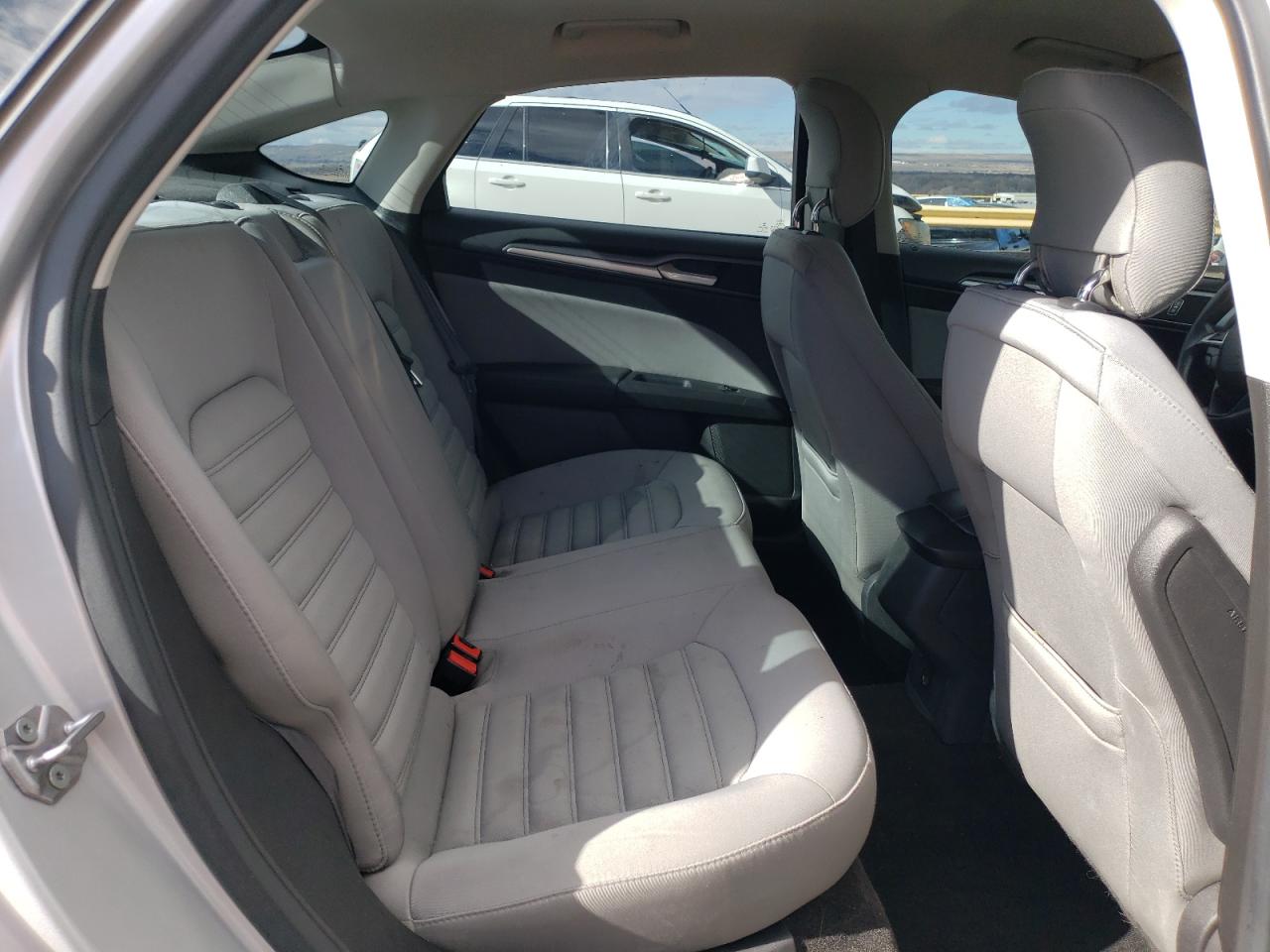 2014 Ford Fusion S VIN: 3FA6P0G73ER318541 Lot: 81488884