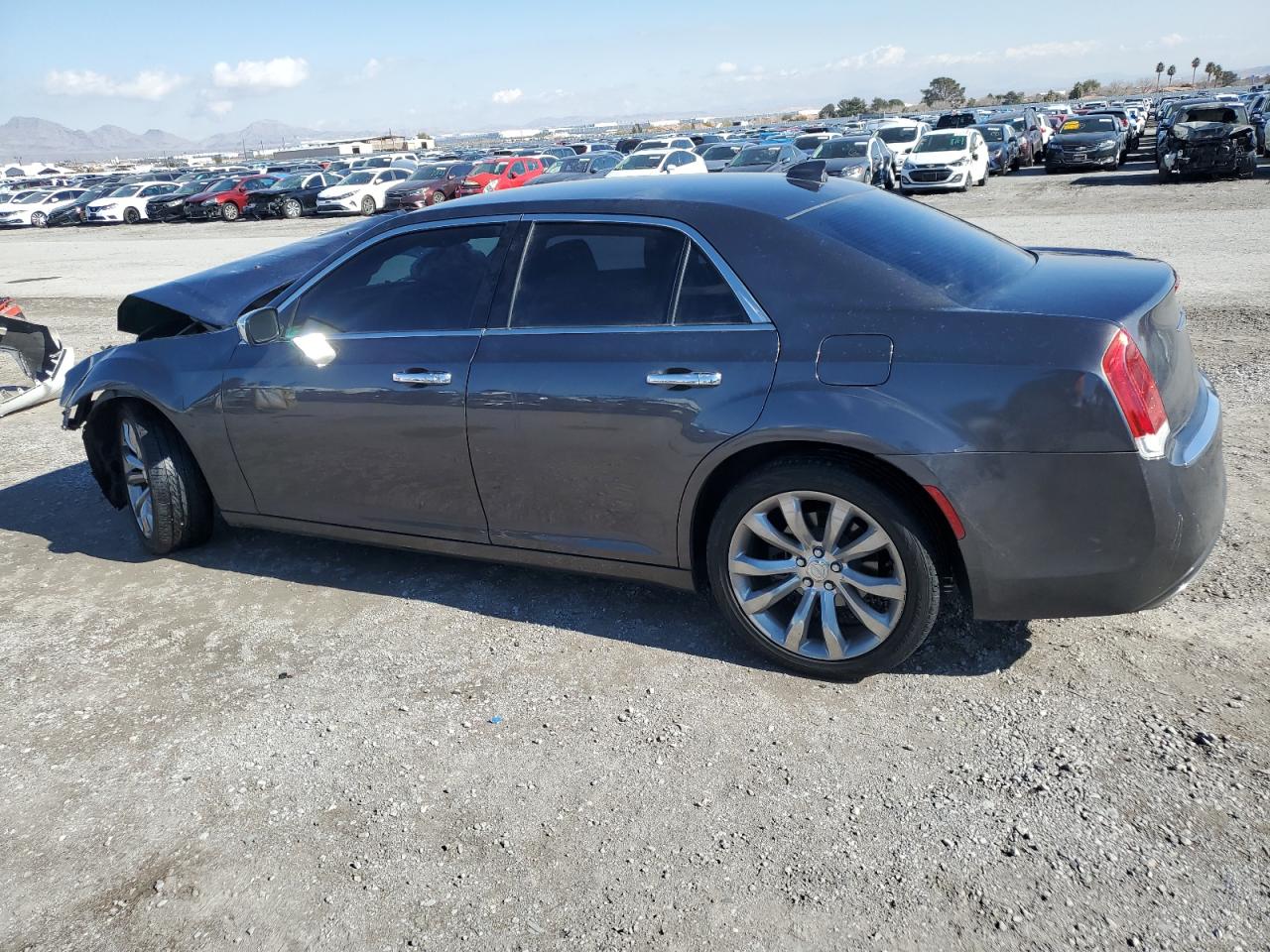 VIN 2C3CCAEG8KH690583 2019 CHRYSLER 300 no.2