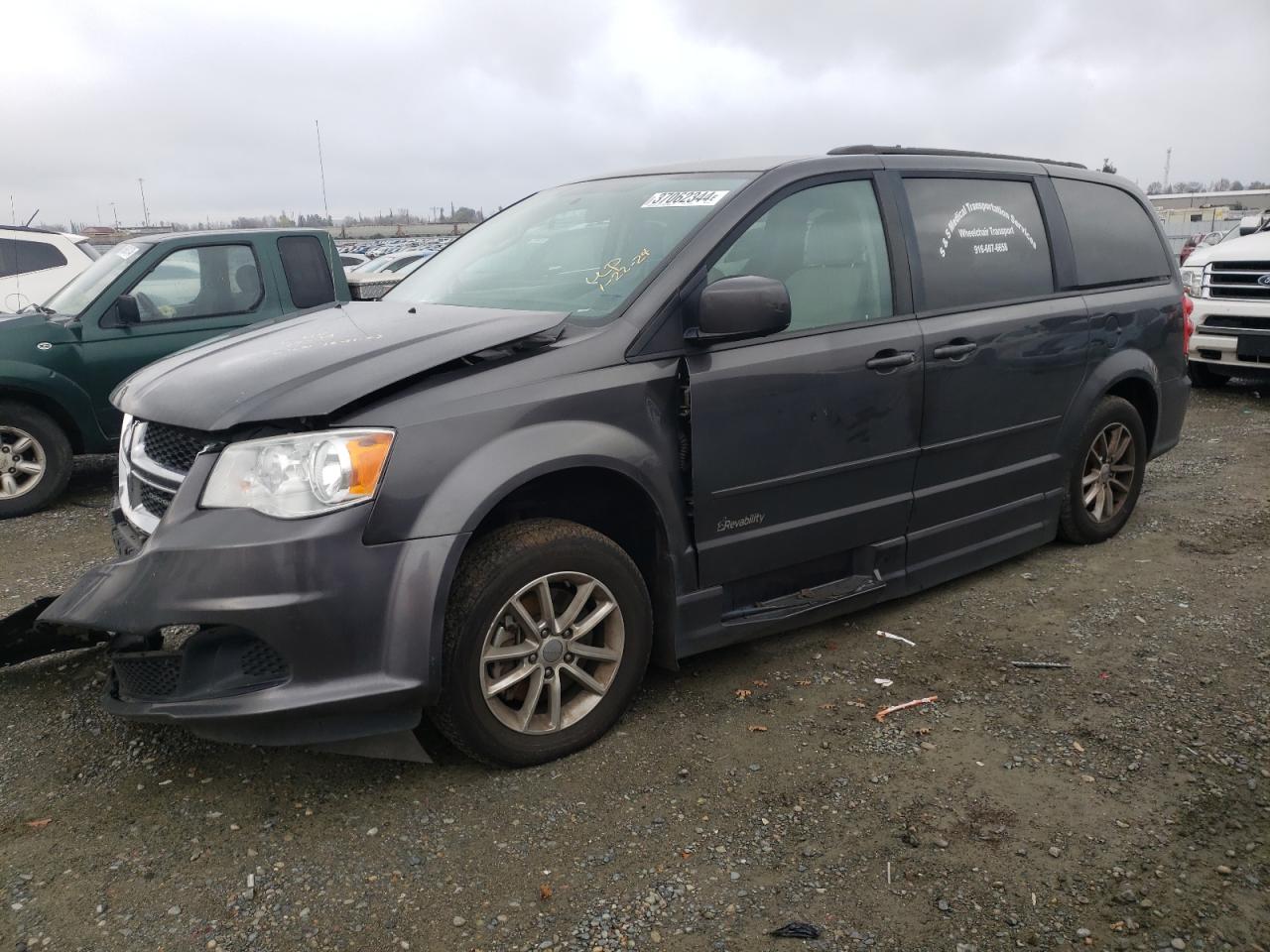 2C7WDGCG3GR364156 2016 Dodge Grand Caravan Sxt