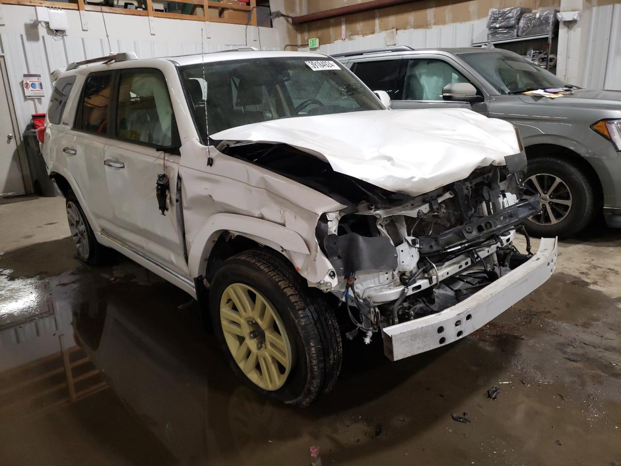 JTEBU5JR3B5041828 2011 Toyota 4Runner Sr5