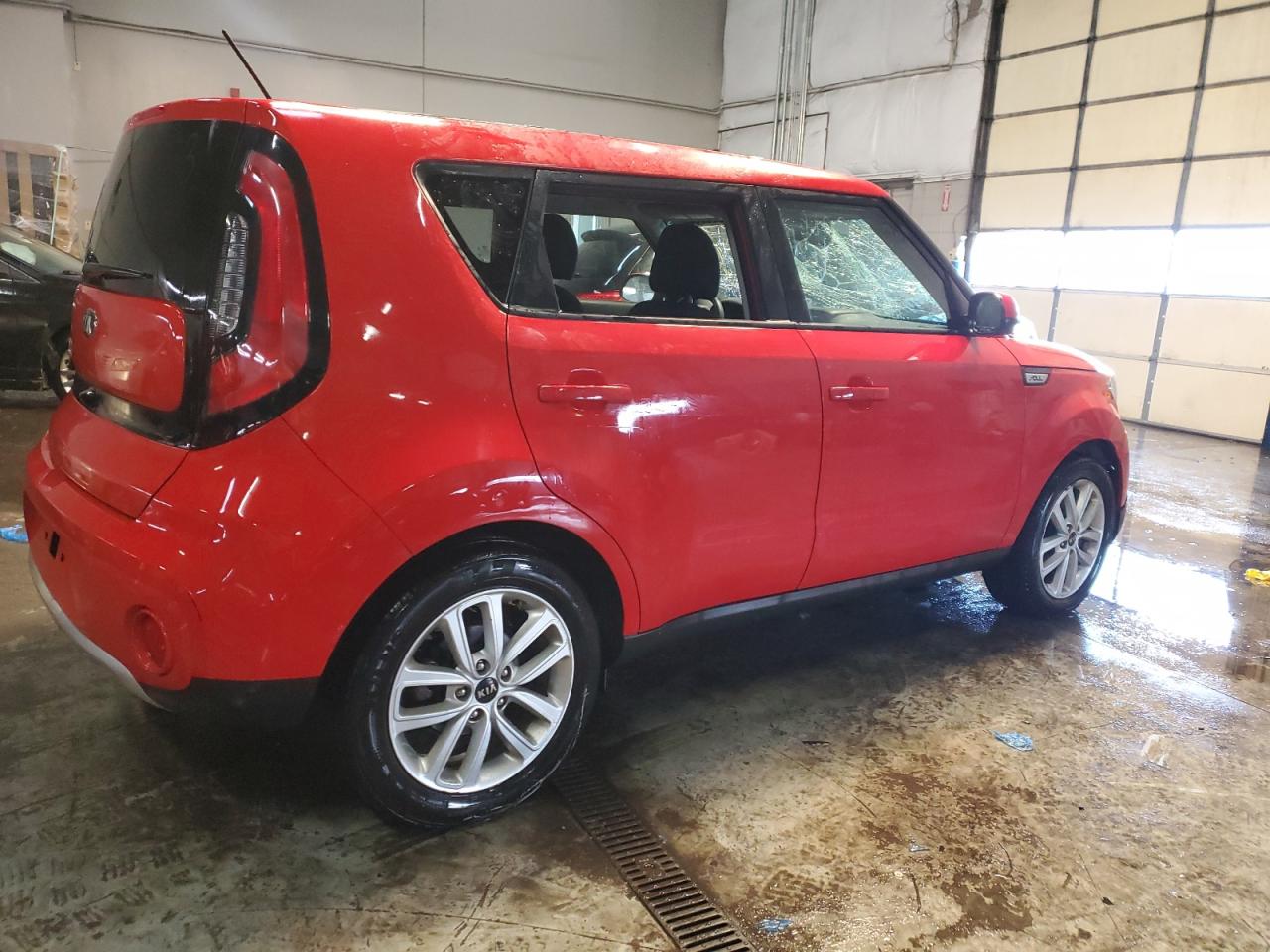 KNDJP3A50H7431081 2017 Kia Soul +