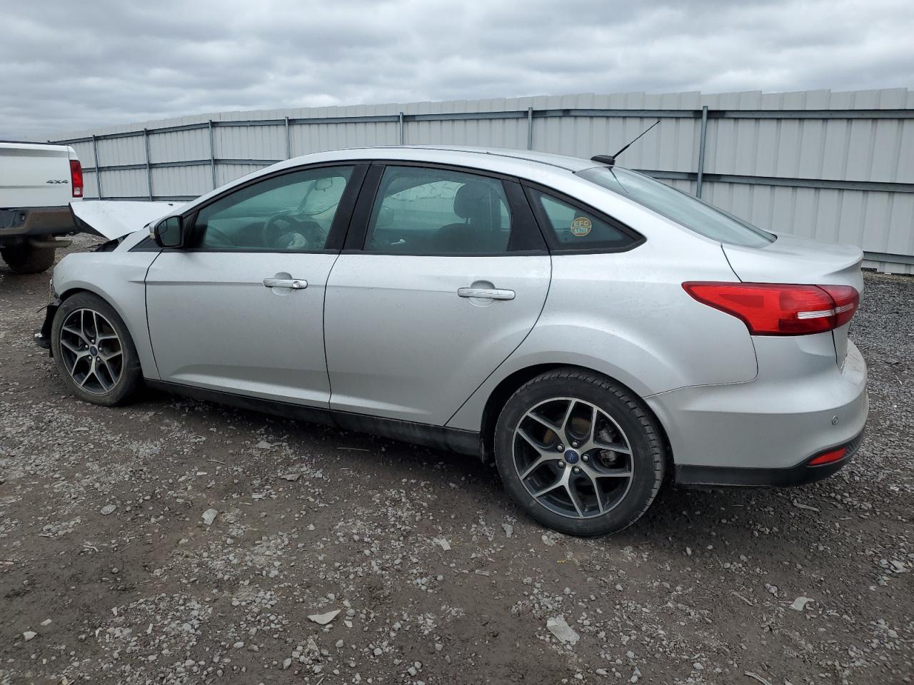 1FADP3H27JL239684 2018 Ford Focus Sel