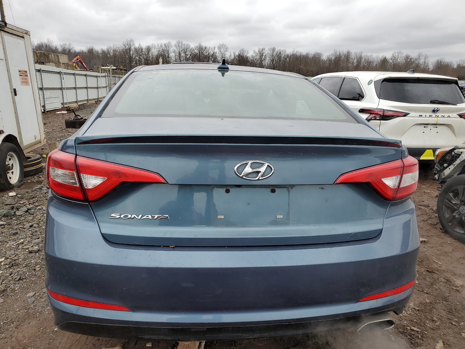 2016 Hyundai Sonata Se vin: 5NPE24AF3GH317259