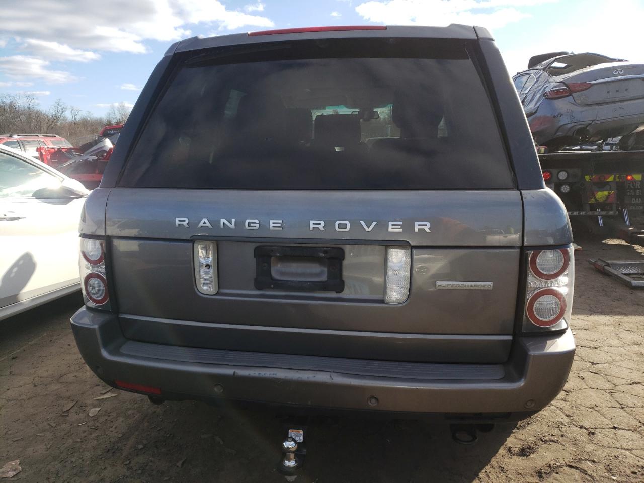 2011 Land Rover Range Rover Hse Luxury VIN: SALMF1E47BA328846 Lot: 82852753