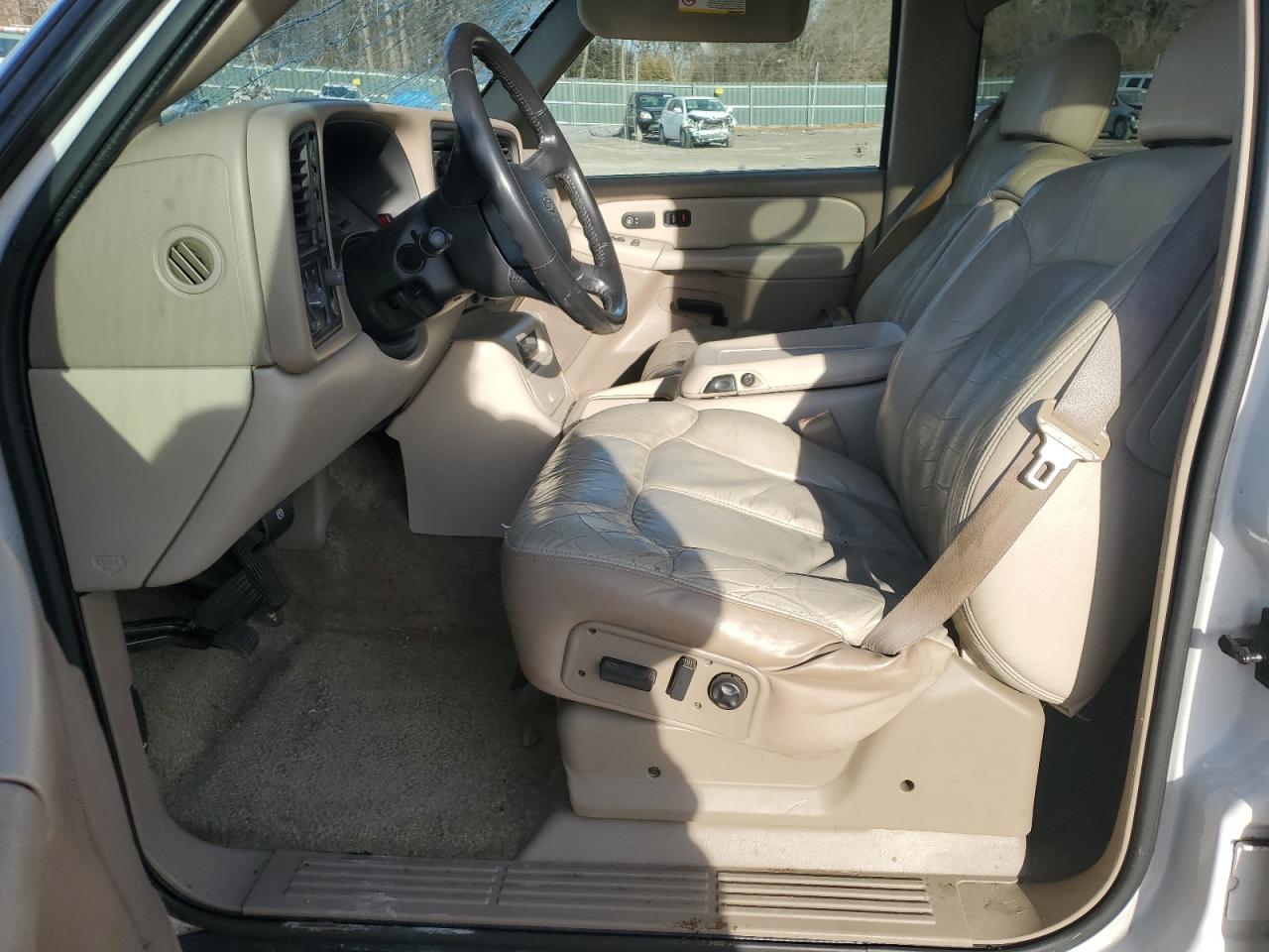 2001 Chevrolet Suburban K1500 VIN: 3GNFK16T61G233896 Lot: 39153344