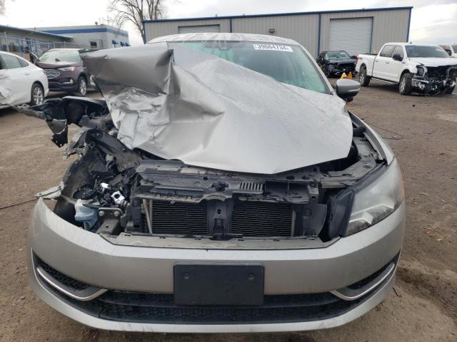  VOLKSWAGEN PASSAT 2014 Сріблястий