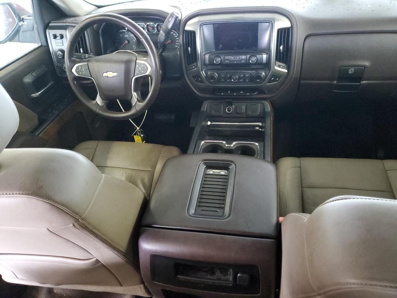 2016 Chevrolet Silverado - Image 8