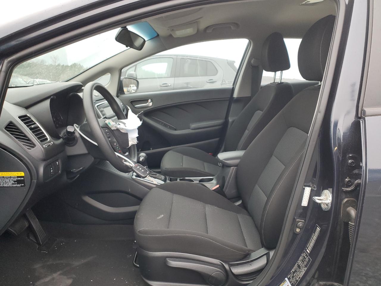 2017 Kia Forte Lx VIN: KNAFK5A84H5718281 Lot: 38537424