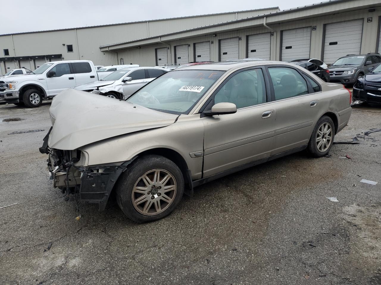 2005 Volvo S80 2.5T for Sale in Louisville, KY - Front End