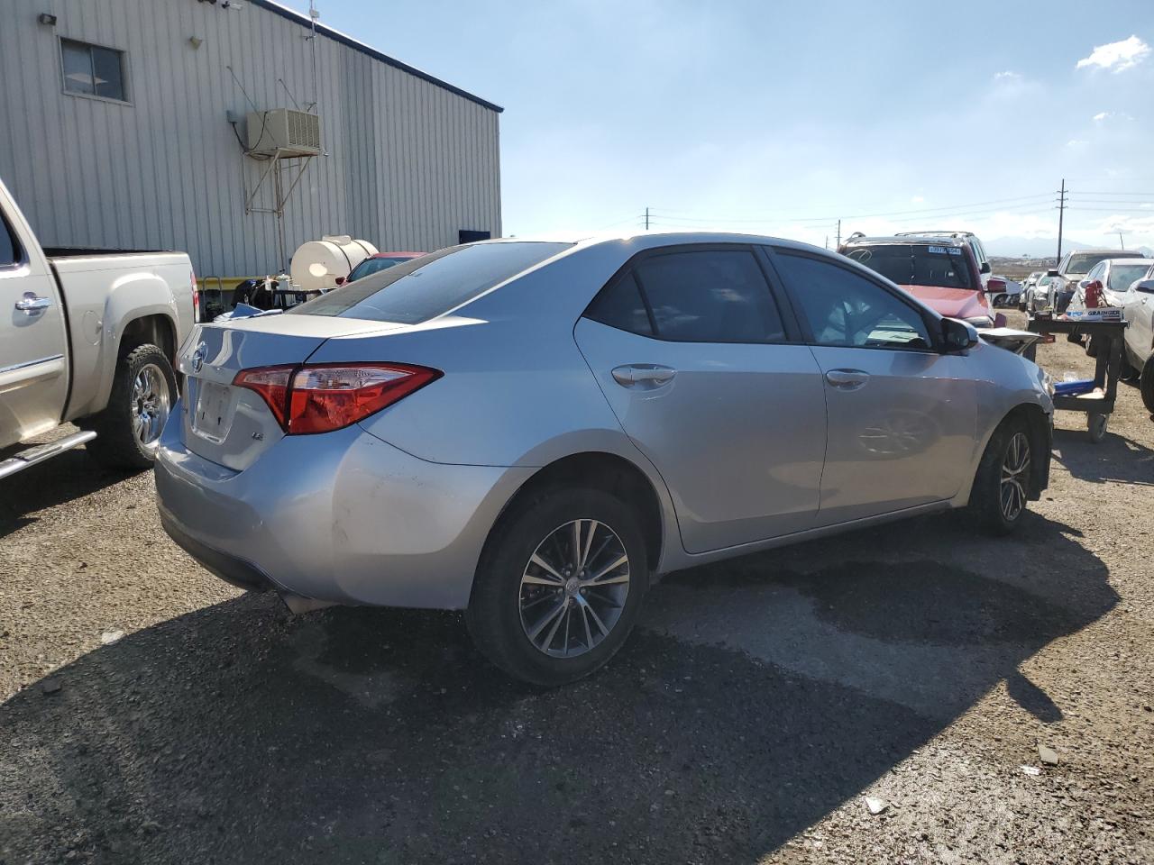 2018 Toyota Corolla Le VIN: 5YFBPRHEXJP743894 Lot: 37471214