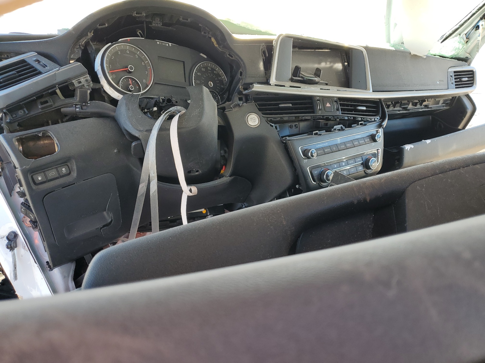 5XXGT4L36KG288739 2019 Kia Optima Lx