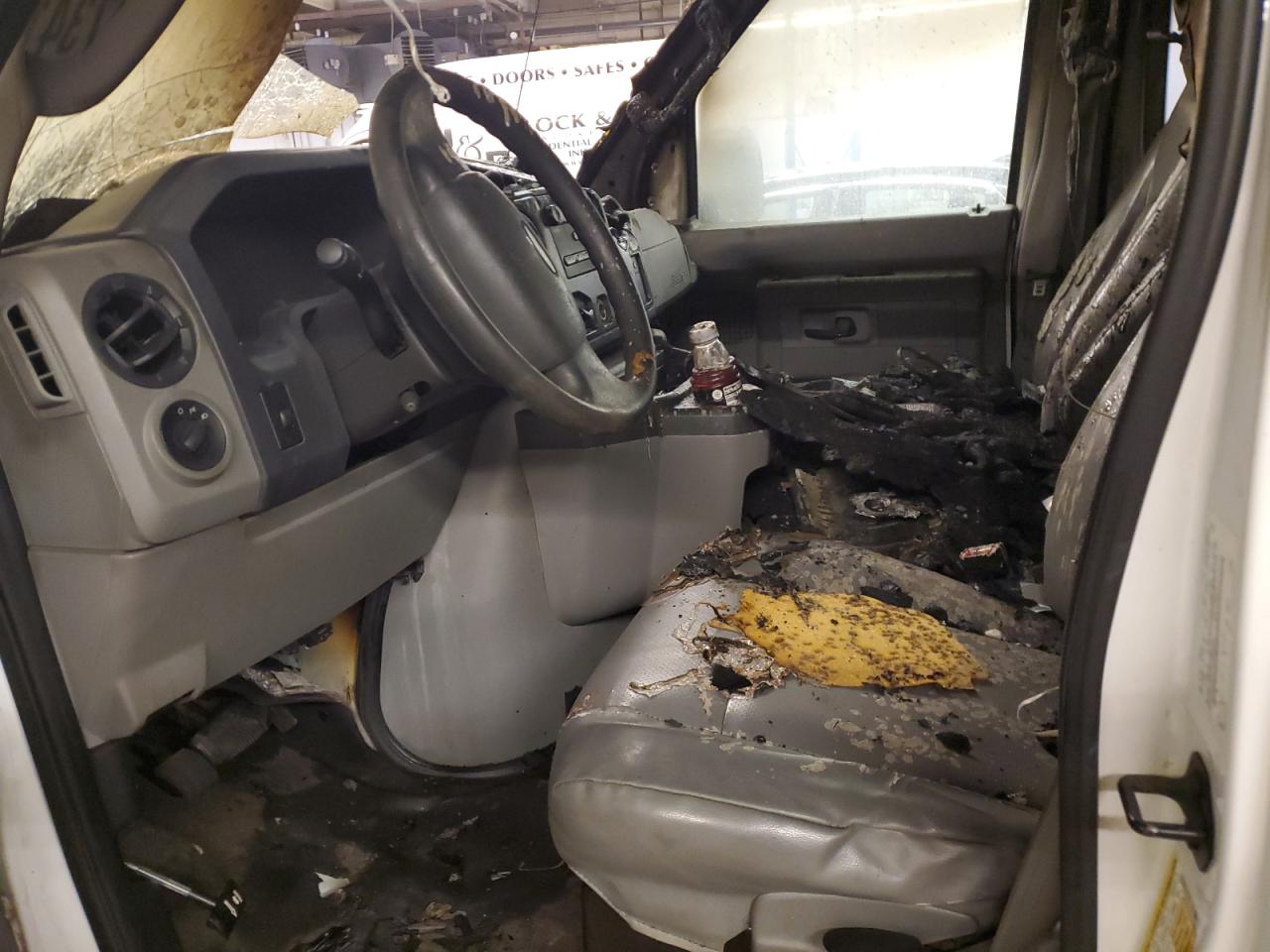 2011 Ford Econoline E250 Van VIN: 1FTNE2EWXBDB05446 Lot: 84982375