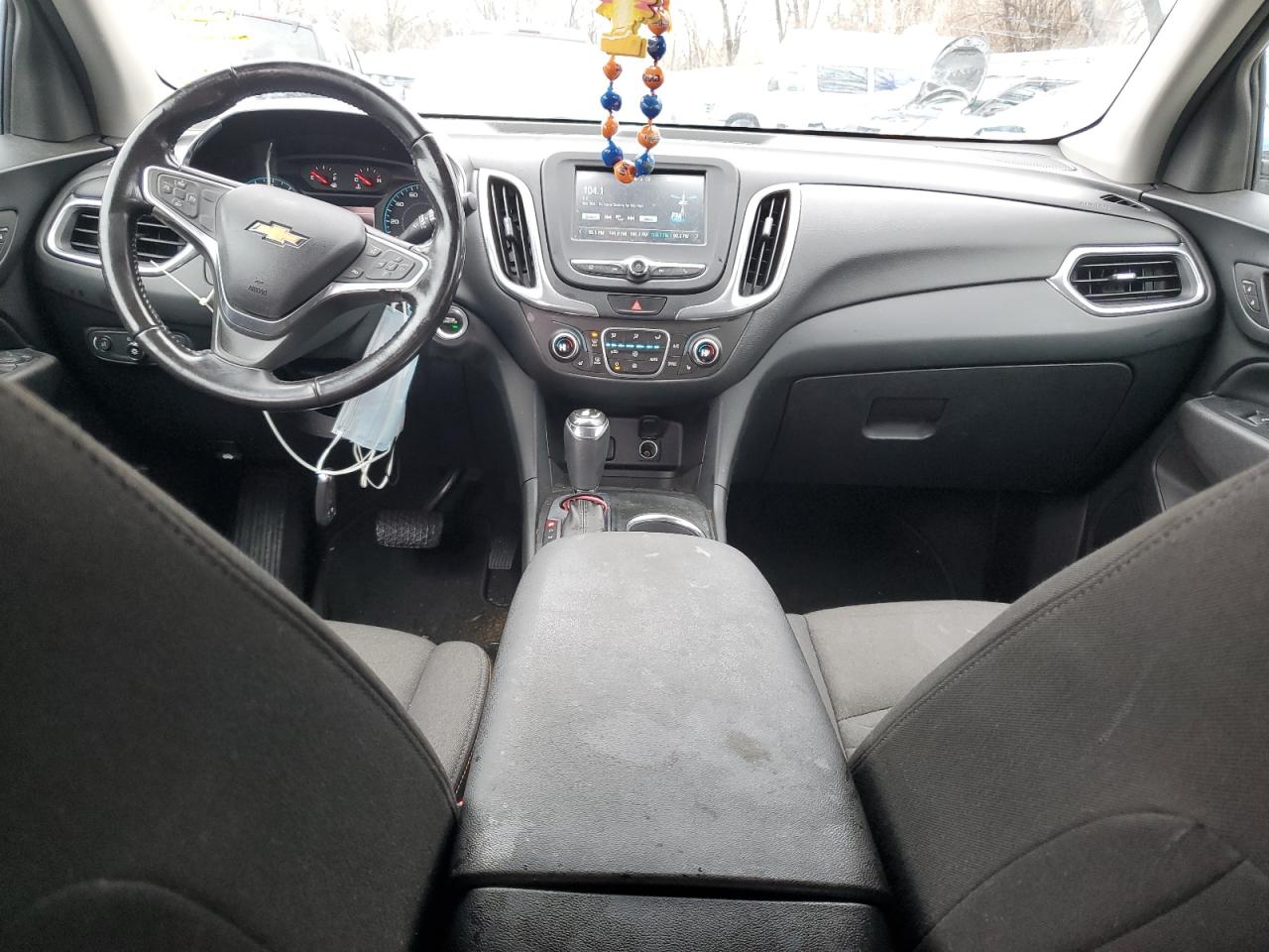 3GNAXJEV4JL334800 2018 Chevrolet Equinox Lt