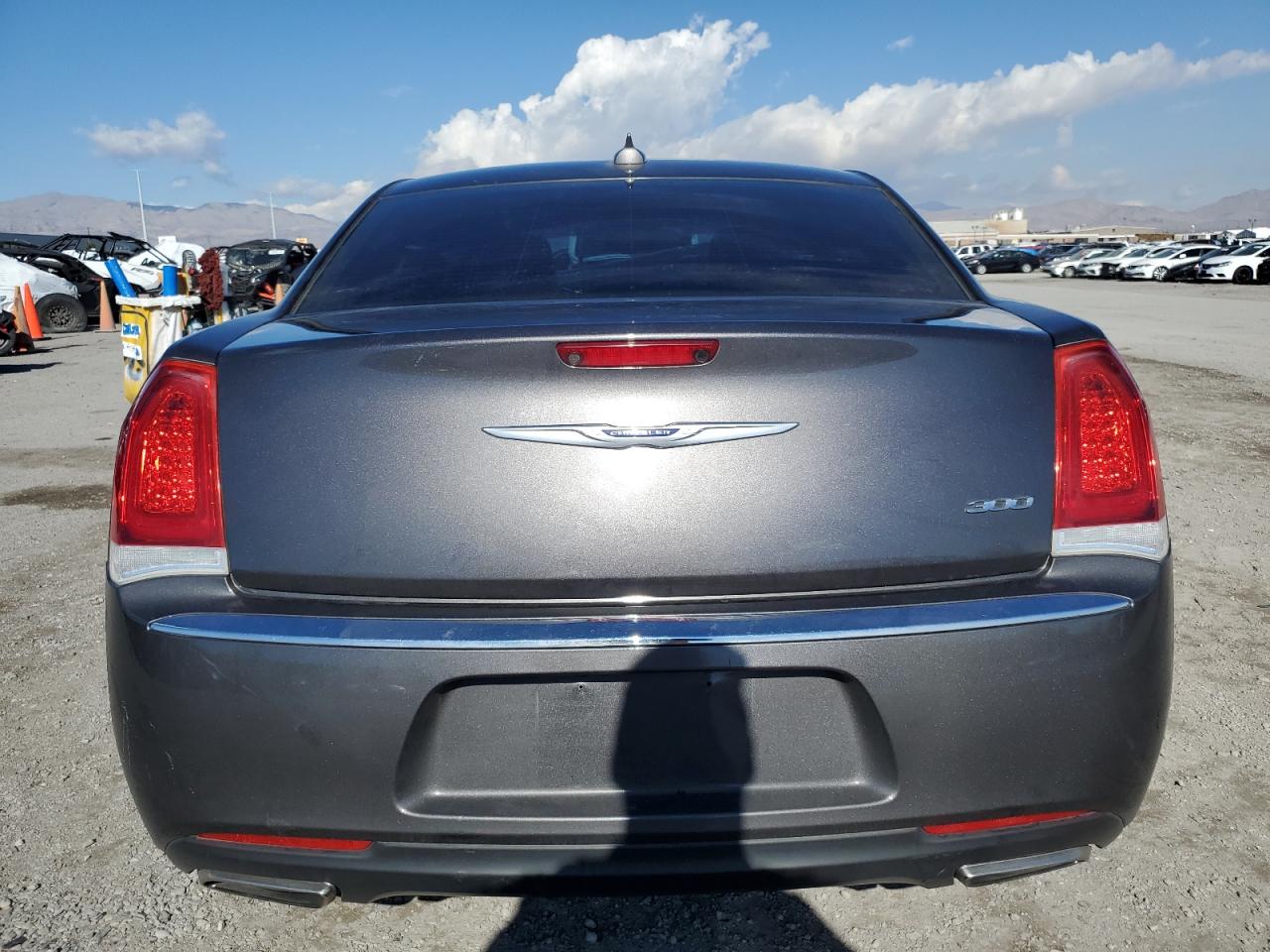 VIN 2C3CCAEG8KH690583 2019 CHRYSLER 300 no.6