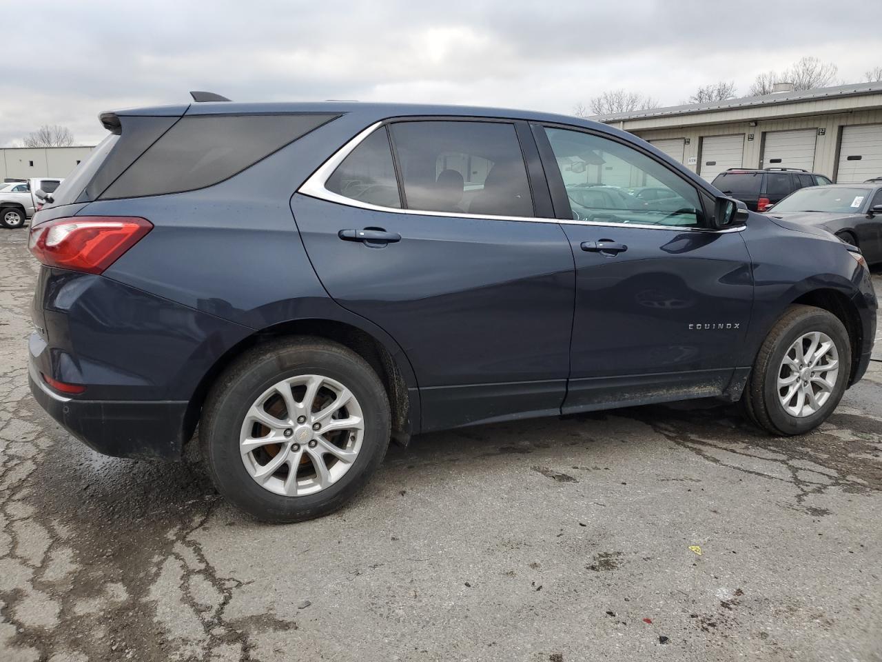 3GNAXSEV6JS561868 2018 Chevrolet Equinox Lt