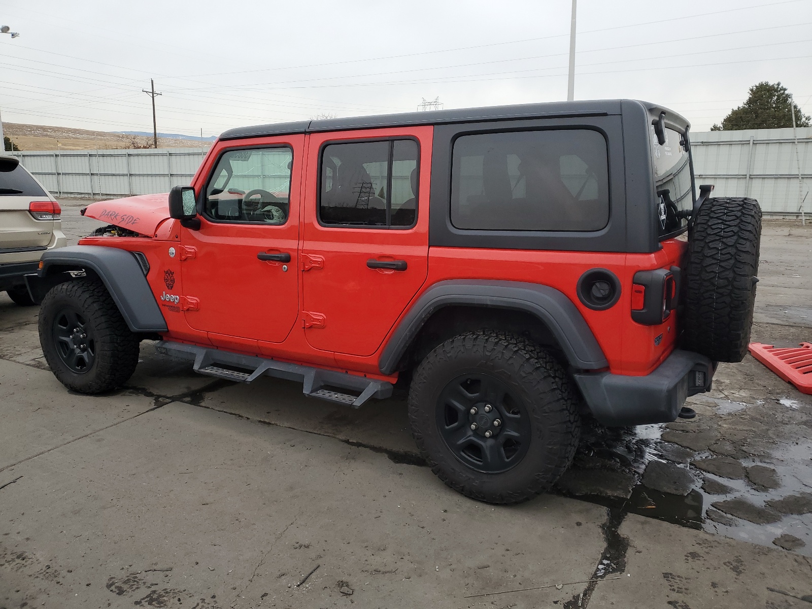 2018 Jeep Wrangler Unlimited Sport vin: 1C4HJXDN2JW240843