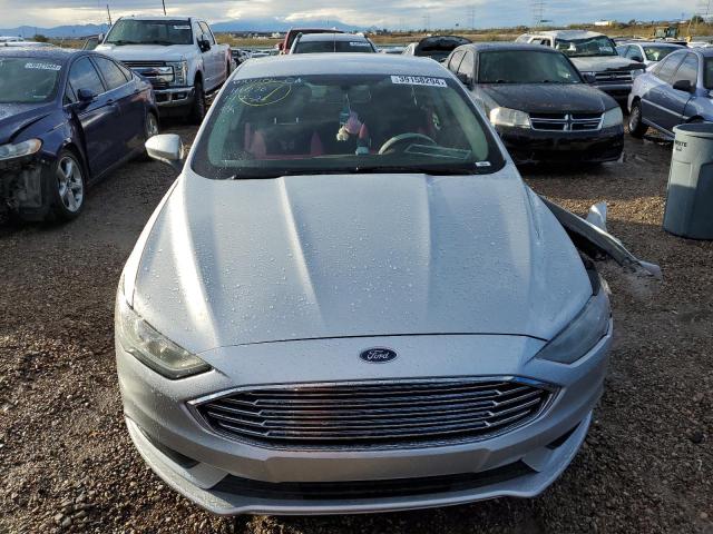 Седани FORD FUSION 2017 Сріблястий