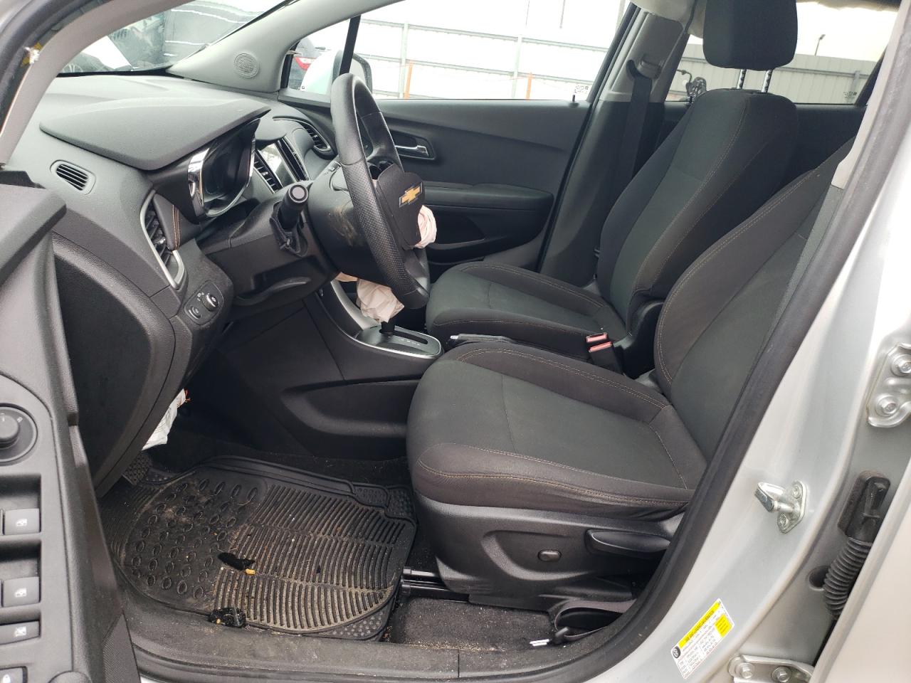 2019 Chevrolet Trax Ls VIN: 3GNCJKSB0KL233703 Lot: 59200474