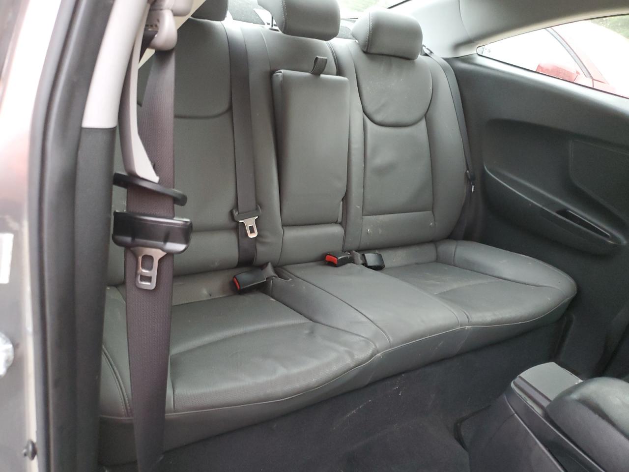 2014 Hyundai Elantra - Image 10