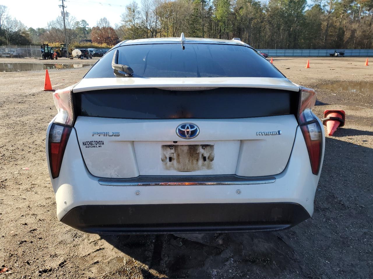 JTDKBRFU9J3061607 2018 Toyota Prius