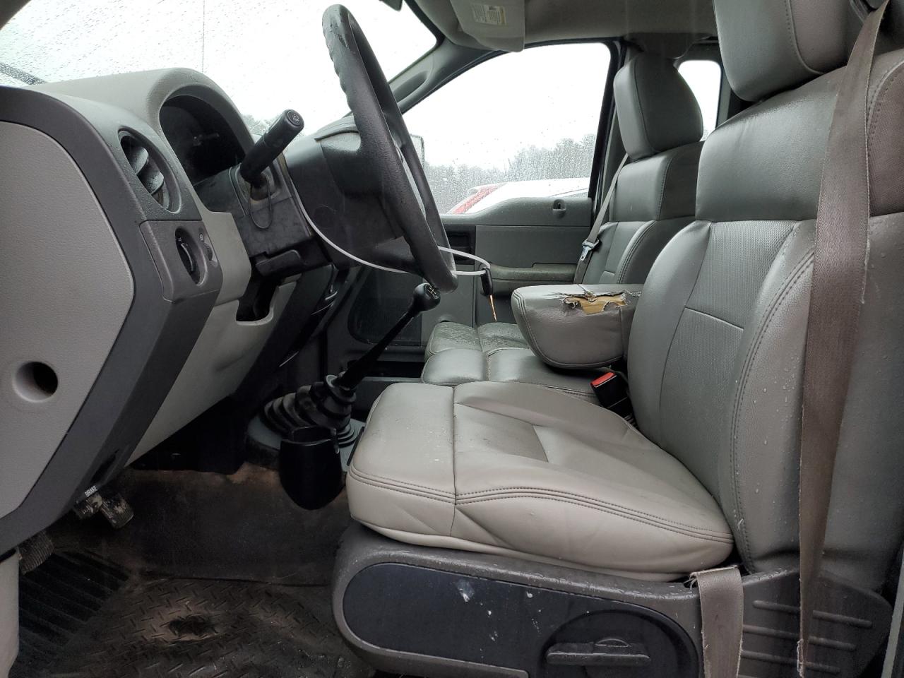 2005 Ford F150 VIN: 1FTRF12215NB81629 Lot: 39286954