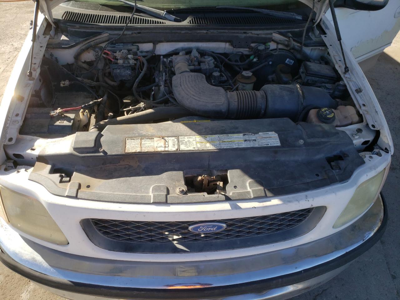 1998 Ford F150 VIN: 1FTZX17W6WKB43647 Lot: 82584183