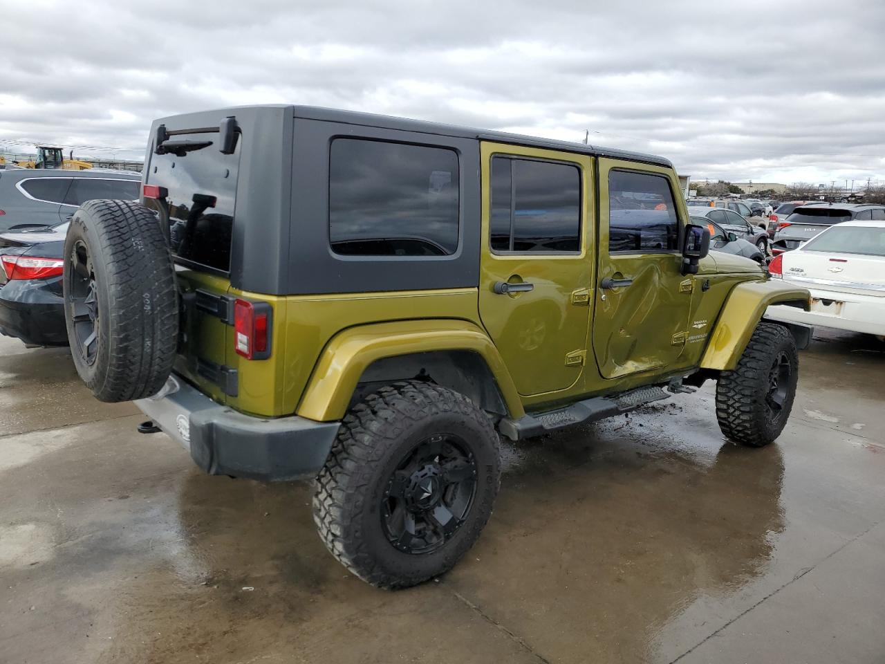 2008 Jeep Wrangler Unlimited Sahara VIN: 1J4GB591X8L530305 Lot: 40609464