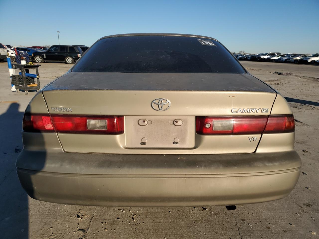 1999 Toyota Camry Le VIN: JT2BF28K1X0234885 Lot: 63597314