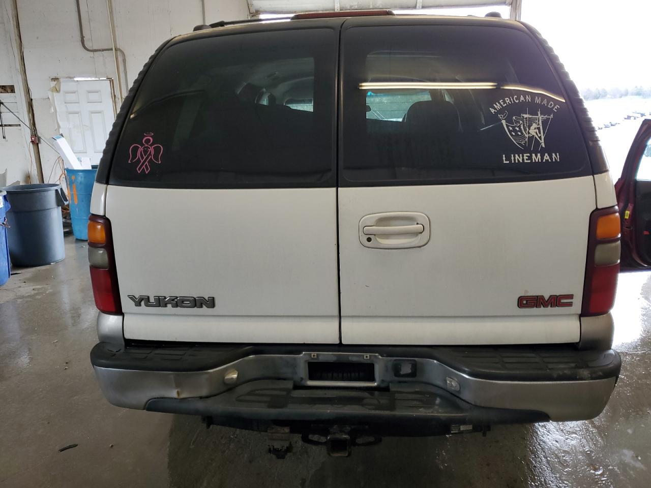 2000 GMC Yukon VIN: 1GKEK13TXYJ188225 Lot: 40027524