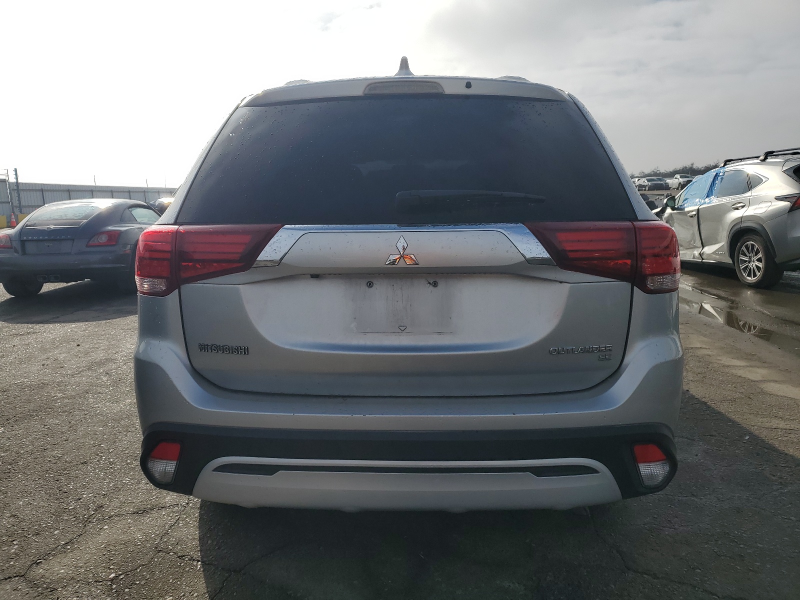 JA4AD3A31KZ048313 2019 Mitsubishi Outlander Se