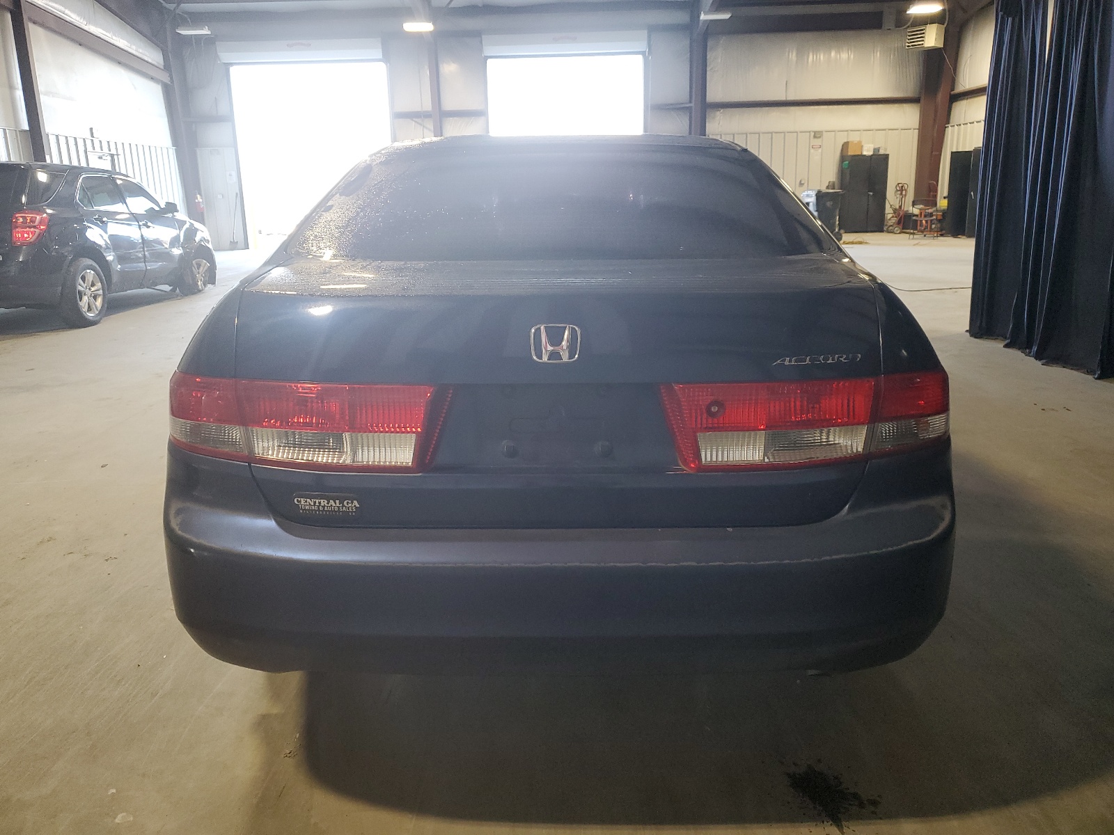 1HGCM563X4A148335 2004 Honda Accord Lx
