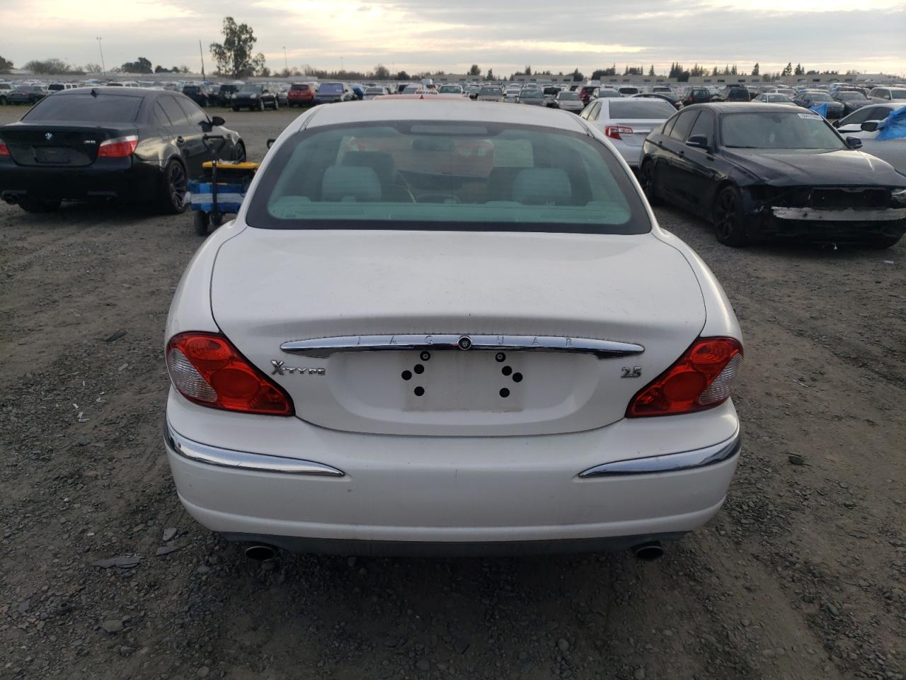 2002 Jaguar X-Type 2.5 VIN: SAJEA51D82XC04044 Lot: 82970813